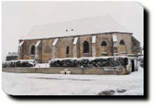 l'église de Venouse sous la neige